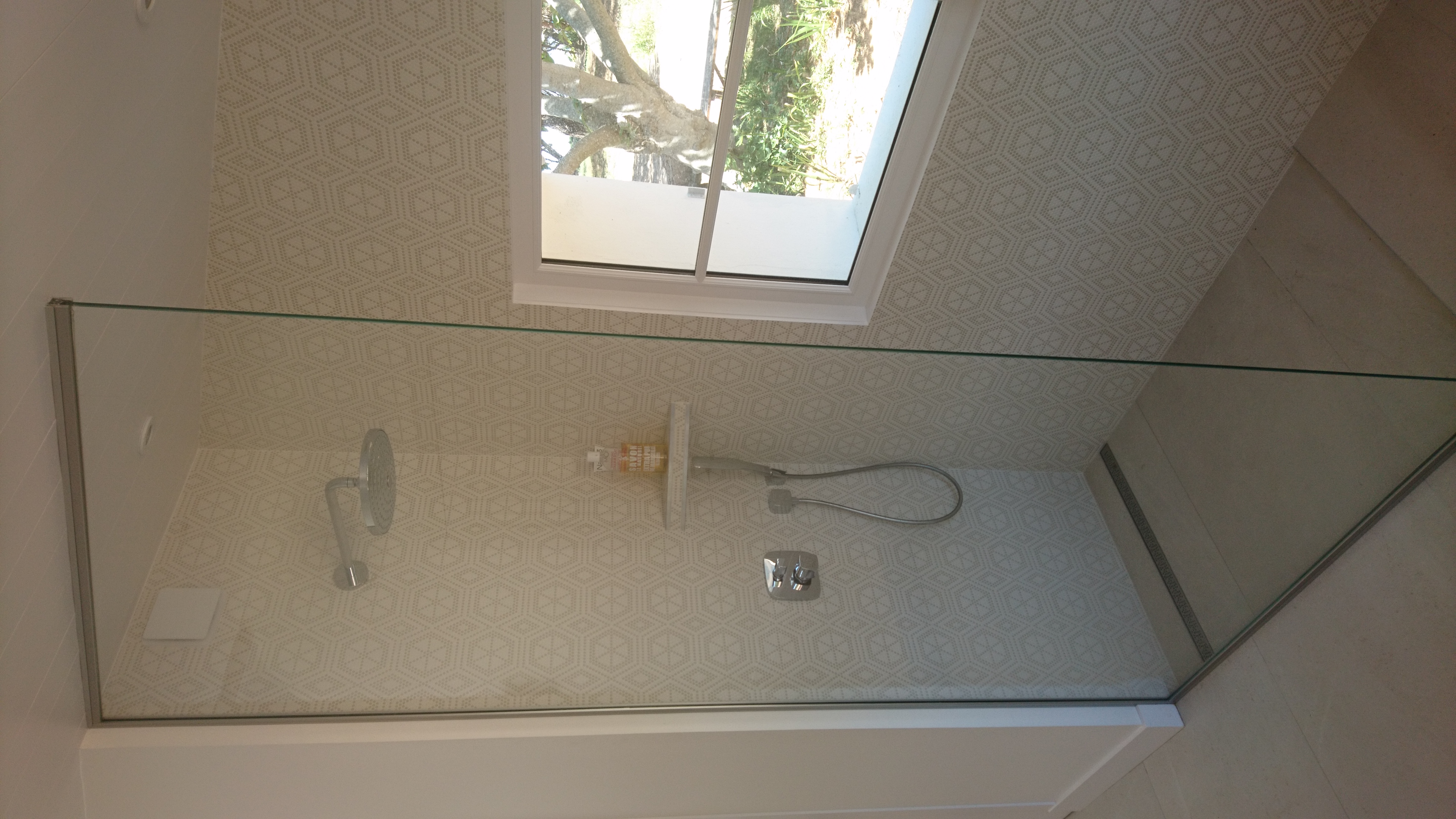 Salle de bain rénovée - vue 4