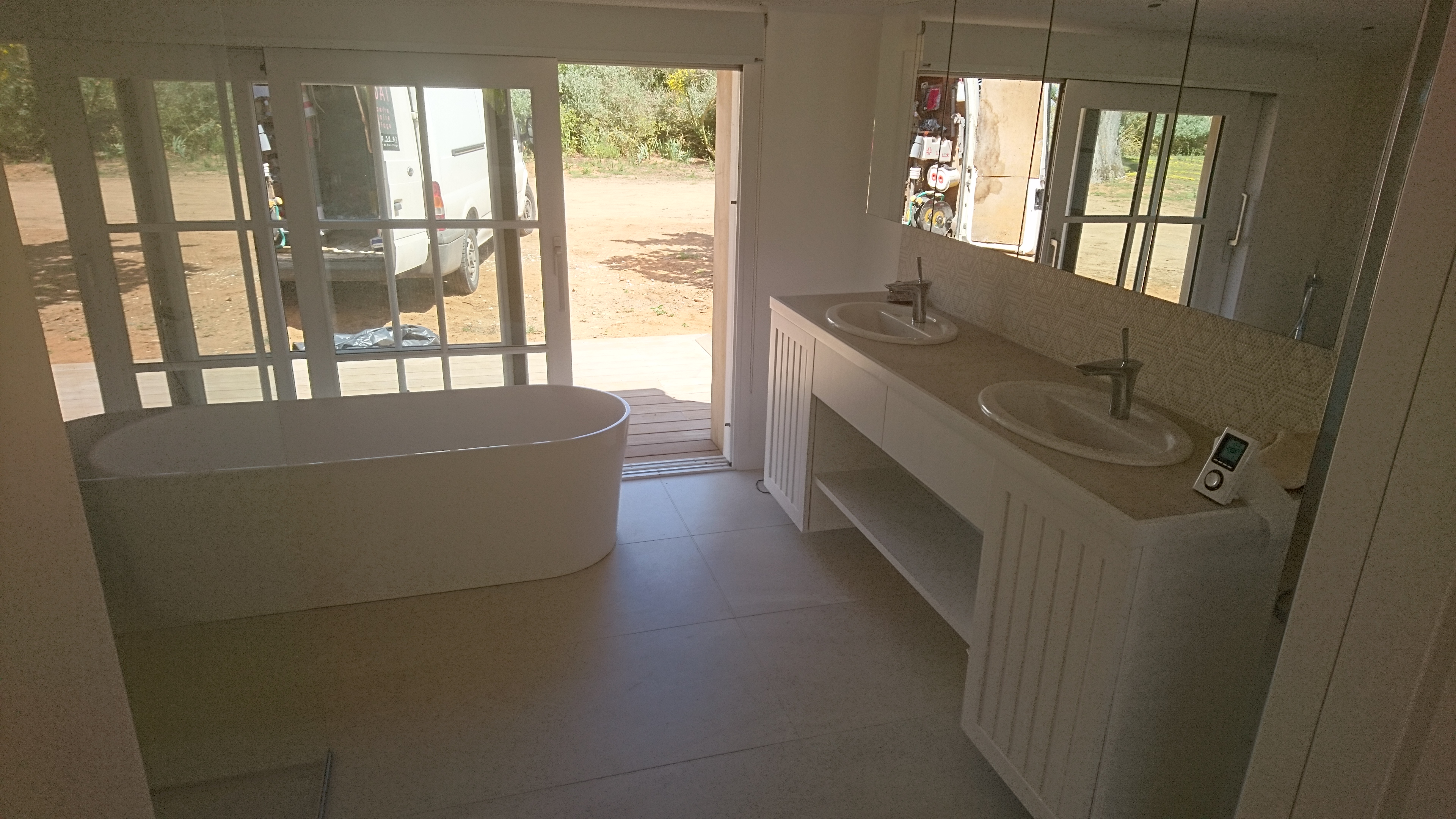 Salle de bain rénovée - vue 1